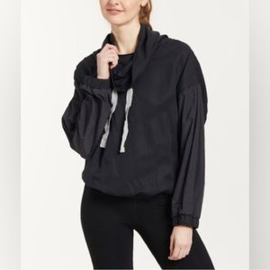 FP Movement Black Far & Away Windbreaker pullover size S Small